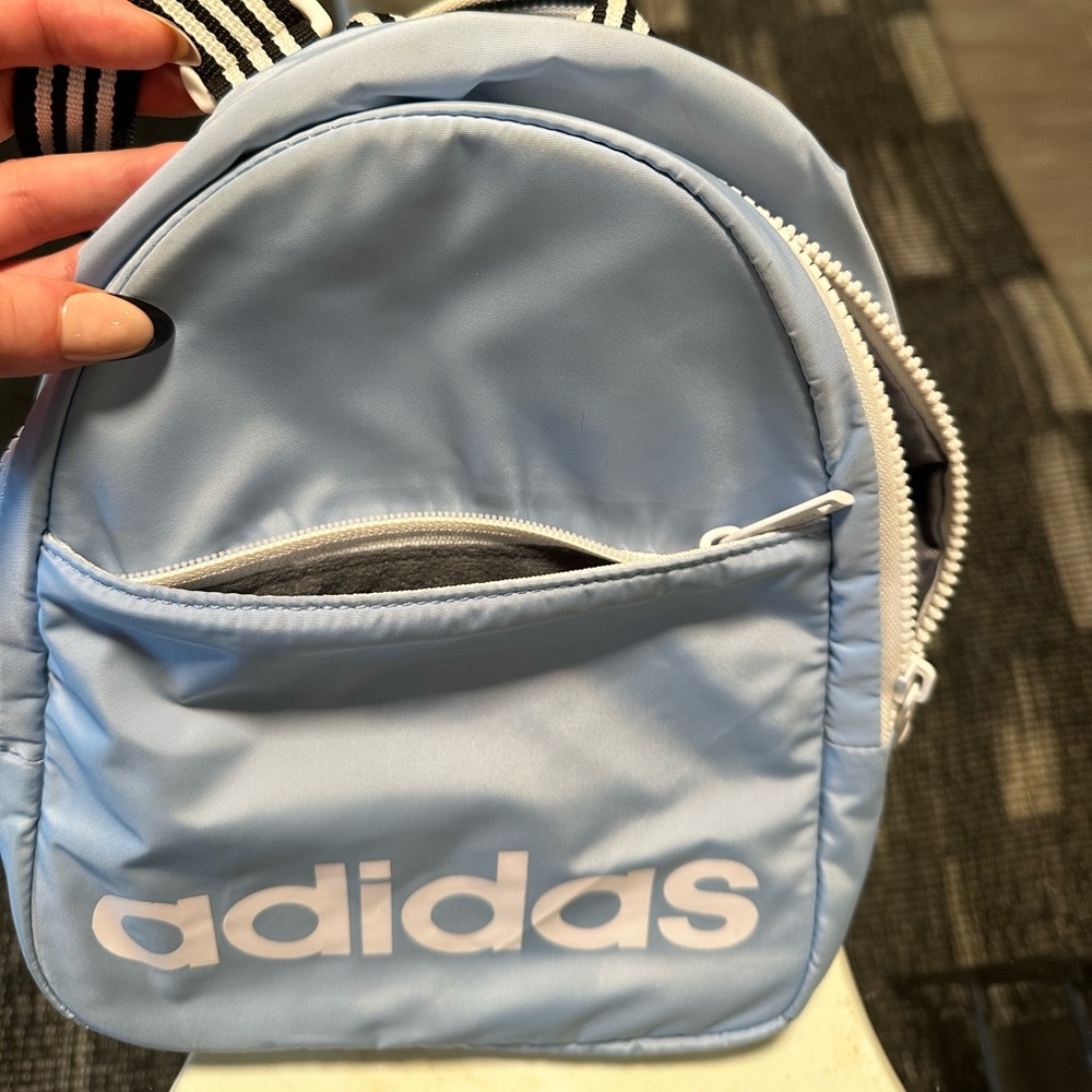 Adidas baby blue mini backpack - Picture 3 of 4